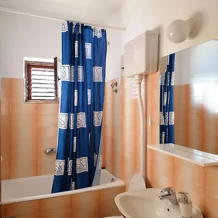 Branko Kuzmicic Apartman *