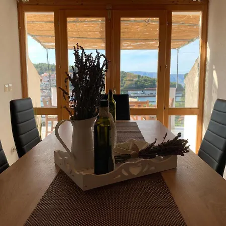 Apartman Branko Kuzmicic Jelsa