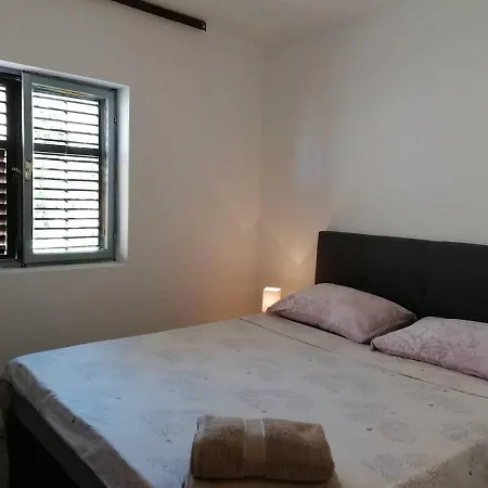 Apartman Branko Kuzmicic Jelsa